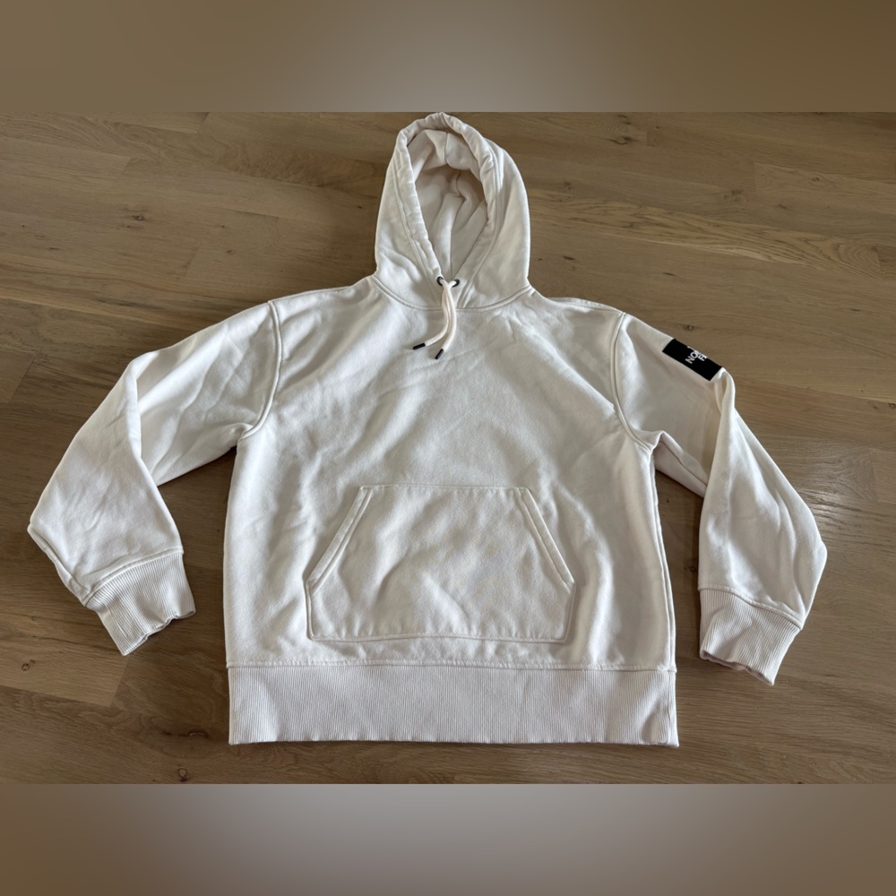 The North Face women’s heavyweight cream hoodie with patch size XS